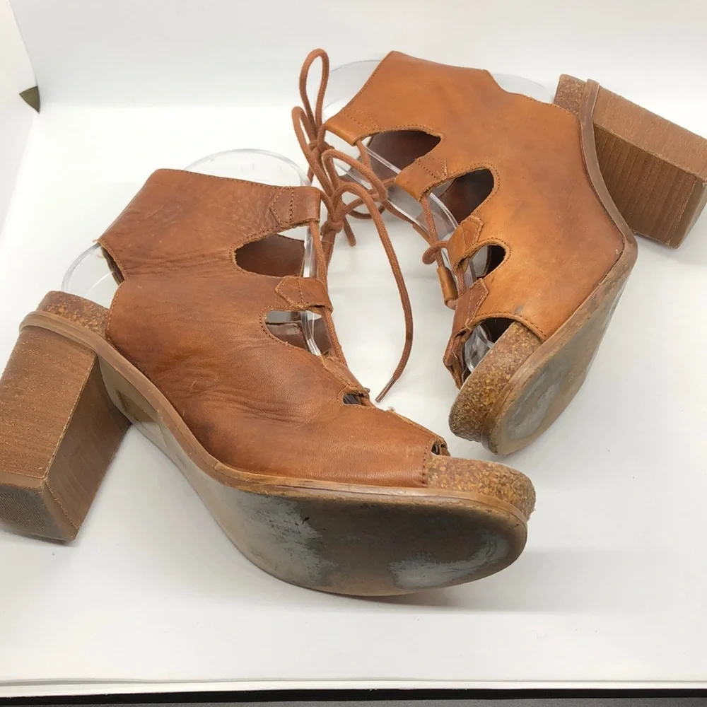 Topshop Italian Leather Gladiator Sandal Heel 8